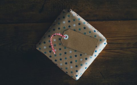 Bring a Hostess Gift to the Next Party You Attend